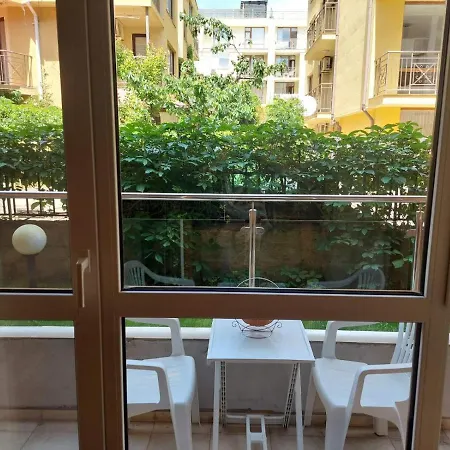 Apartament святой влас, комплекс Sea Breeze *